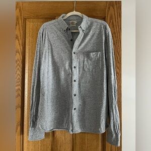 Men's Gray Button-Down Long Sleeve Shirt